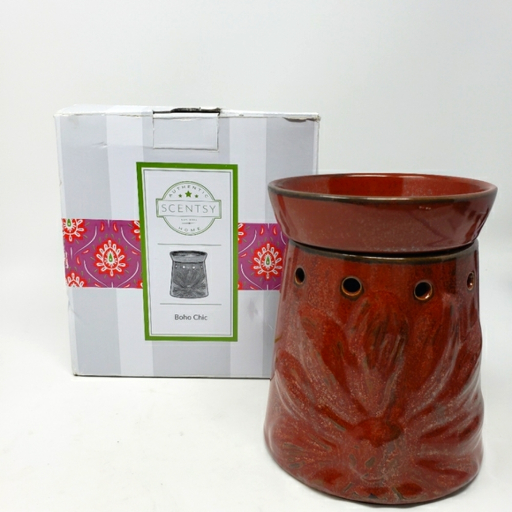 NIB Scentsy Boho Chic Candle Oil Electric Warmer Floral Glazed